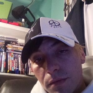 Meet your Posher, Quade